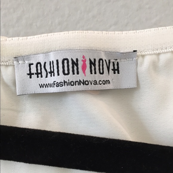 Fashion Nova cropped top - Picture 2 of 5